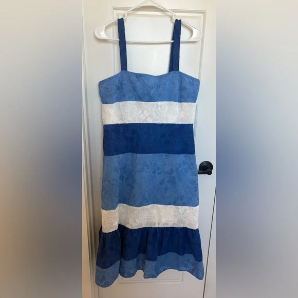 Gianni Bini Blue and White Colorblock Maxi Dress NWT Size 12 - Picture 3 of 10